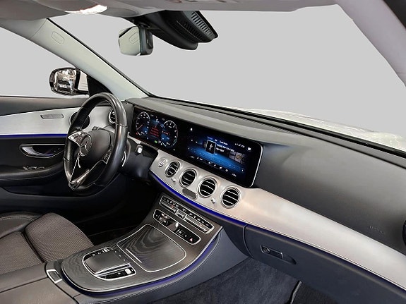 Mercedes-Benz E300 de 9 of 21