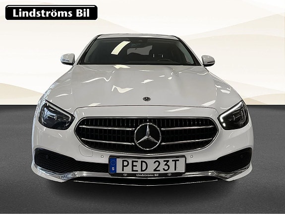 Mercedes-Benz E300 de 8 of 21