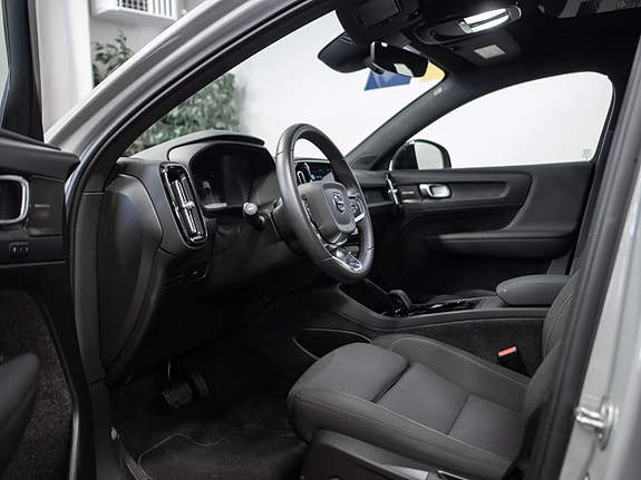 Volvo C40 3 of 5
