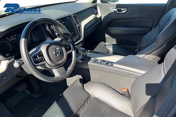 Volvo XC60 7 of 23