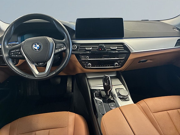 BMW 530e 8 of 18
