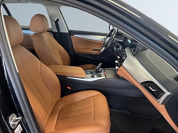 BMW 530e 10 of 18
