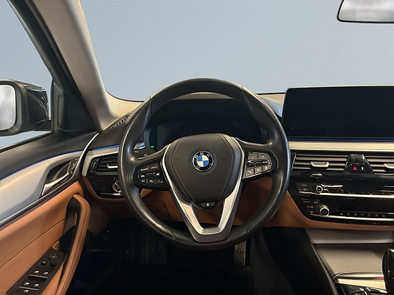 BMW 530e 9 of 18