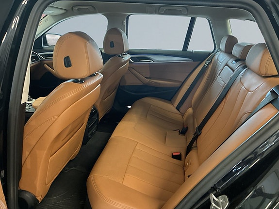 BMW 530e 13 of 18