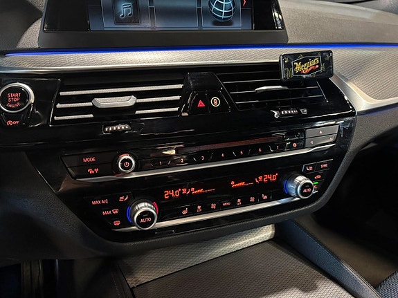 BMW 520 10 of 25
