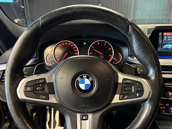 BMW 520 18 of 25