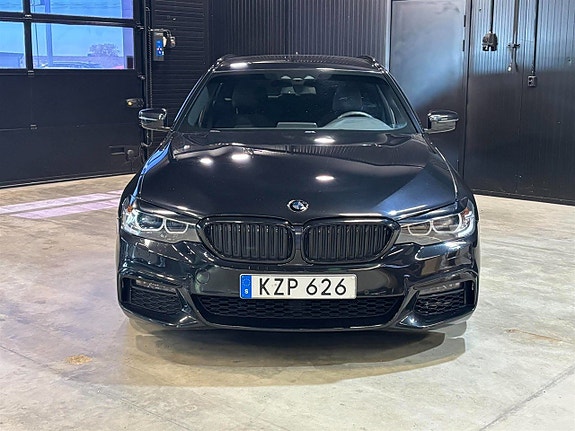 BMW 520 2 of 5