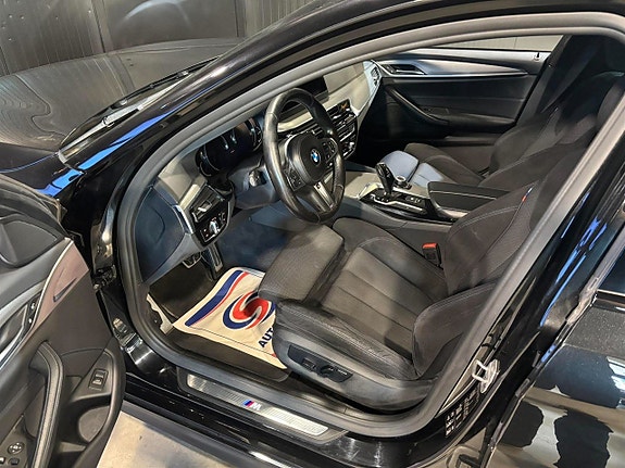 BMW 520 7 of 25