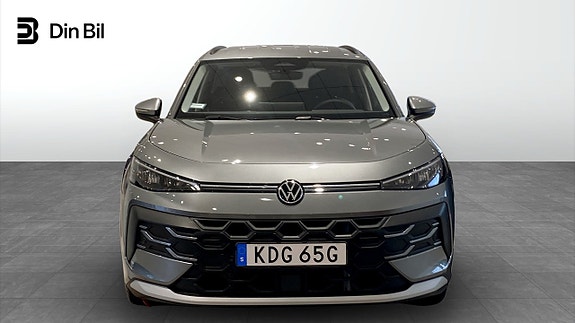 Volkswagen T-Roc 4 of 5