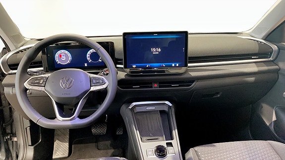 Volkswagen T-Roc 10 of 12