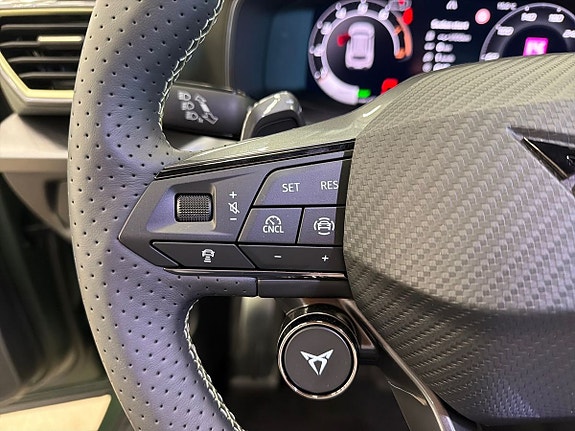 Cupra Formentor e-HYBRID 16 of 23