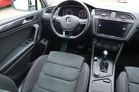 Volkswagen Tiguan 9 of 23