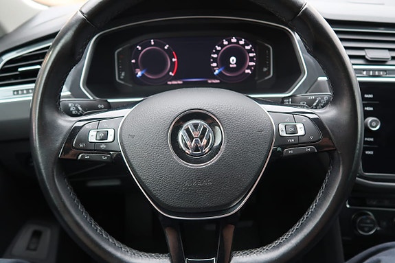 Volkswagen Tiguan 13 of 23
