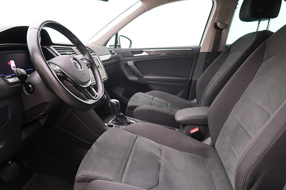 Volkswagen Tiguan 4 of 23