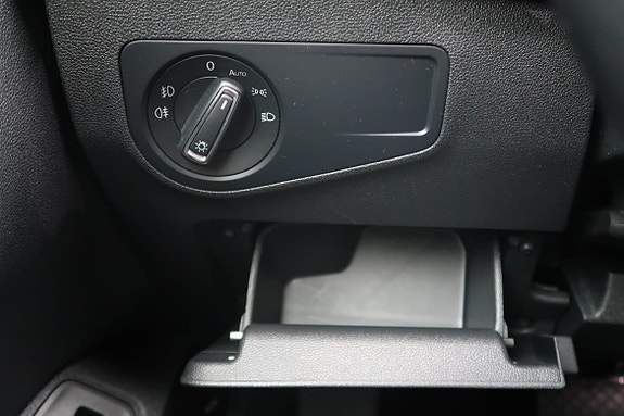 Volkswagen Tiguan 12 of 23