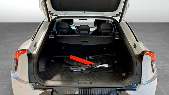 Kia EV6 10 of 16