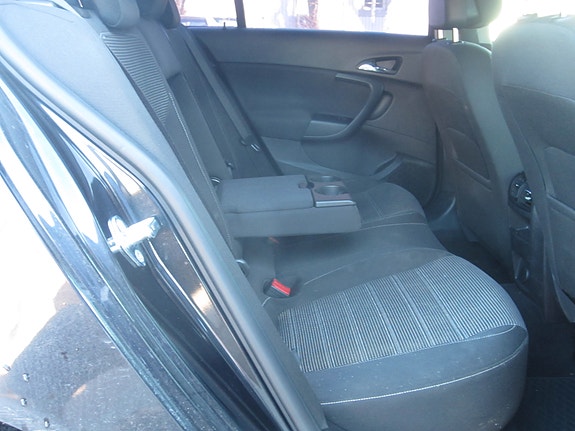 Opel Insignia 8 of 11