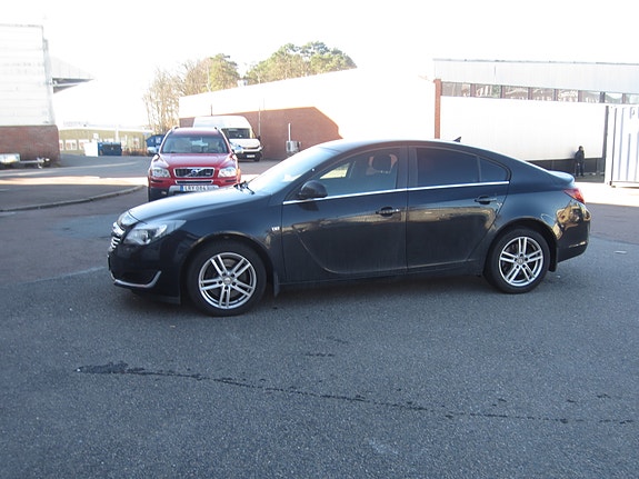 Opel Insignia 3 of 5