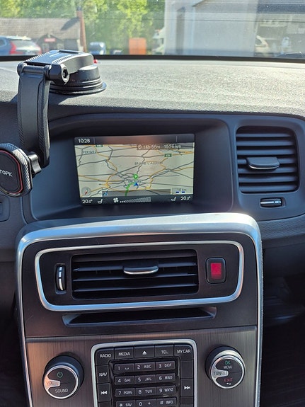 Volvo V60 8 of 9