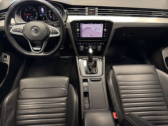 Volkswagen Passat Alltrack 11 of 20