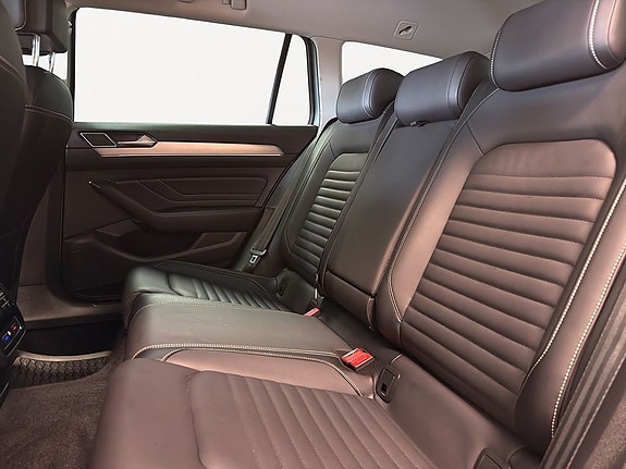 Volkswagen Passat Alltrack 15 of 20