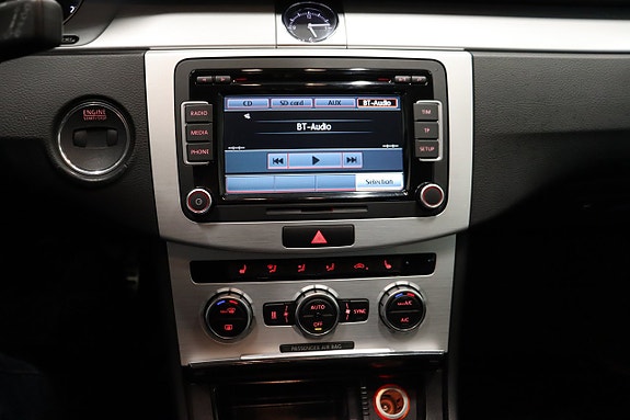 Volkswagen Passat Alltrack 13 of 19