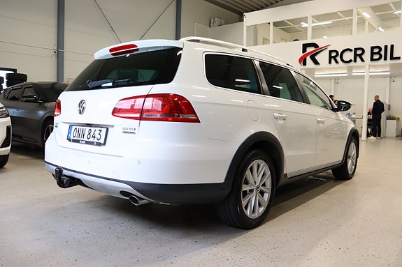 Volkswagen Passat Alltrack 5 of 5