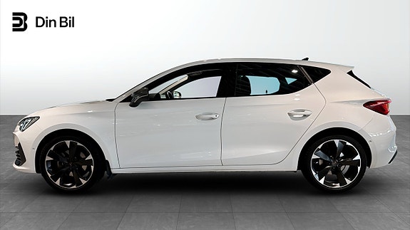 Cupra Leon 2 of 5