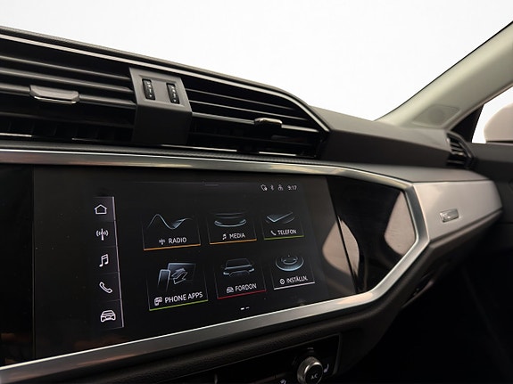 Audi Q3 17 of 30