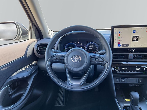 Toyota Yaris Cross 9 of 11