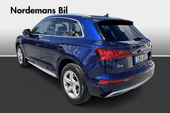 Audi Q5 3 of 5