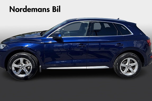 Audi Q5 2 of 5
