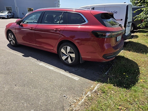 Volkswagen Passat 3 of 4