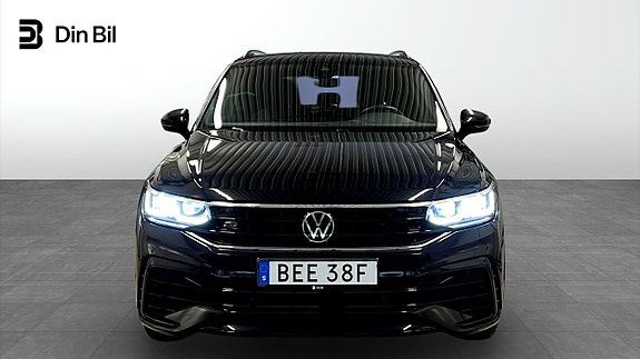 Volkswagen Tiguan 4 of 5