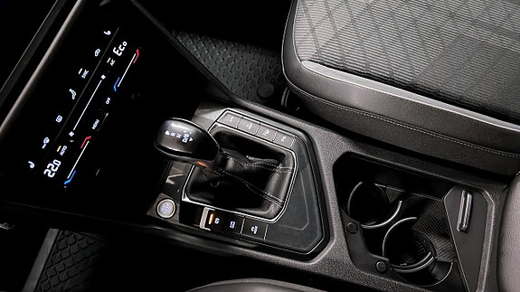 Volkswagen Tiguan 16 of 22