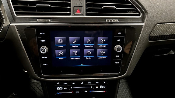 Volkswagen Tiguan 9 of 22