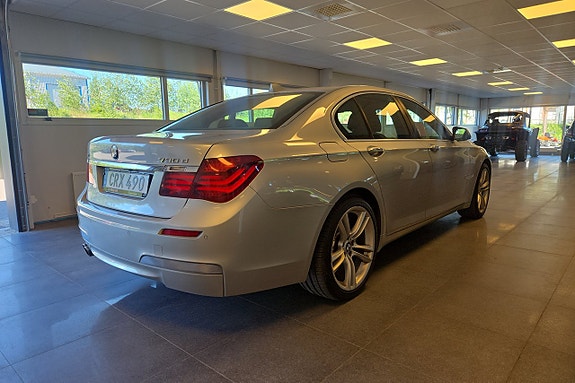 BMW 730 3 of 5