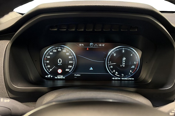 Volvo XC90 22 of 30
