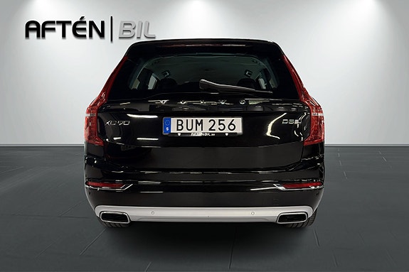 Volvo XC90 9 of 30
