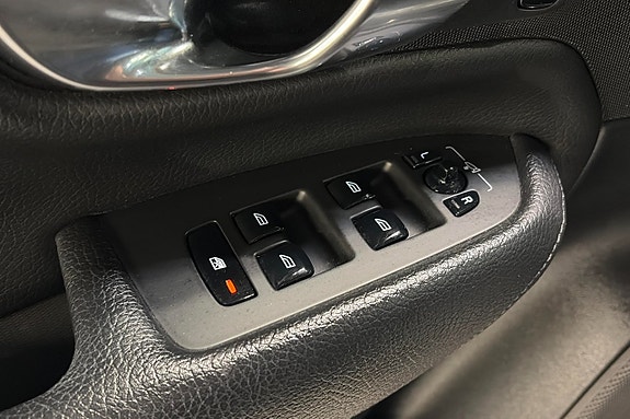 Volvo XC90 26 of 30