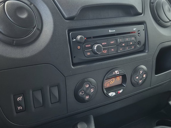 Renault Master 22 of 26