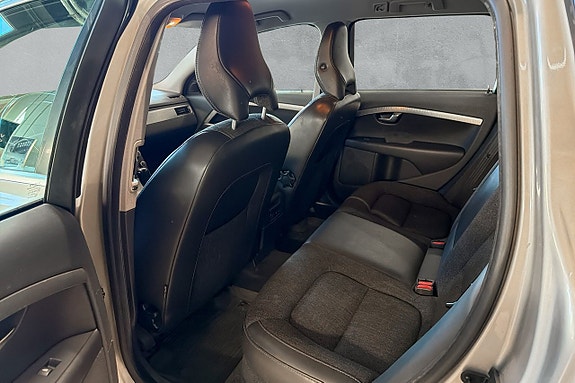 Volvo XC70 15 of 17
