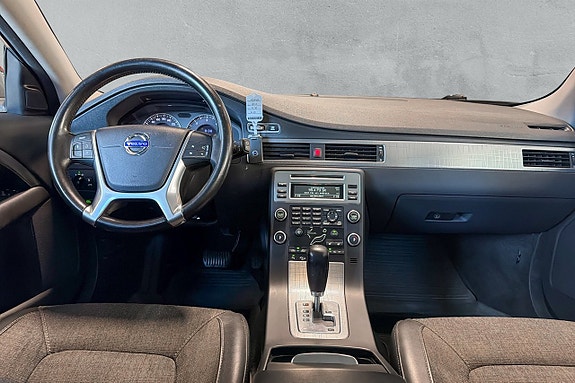 Volvo XC70 13 of 17