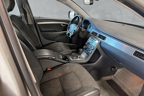 Volvo XC70 16 of 17