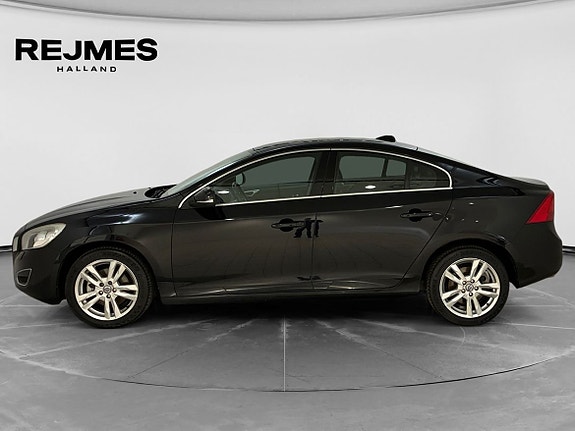 Volvo S60 3 of 5