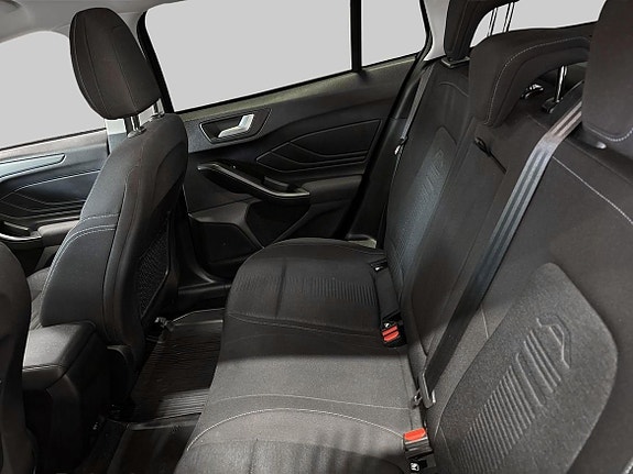 Ford Focus 10 of 19