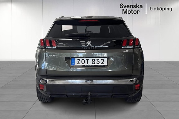 Peugeot 3008 4 of 5