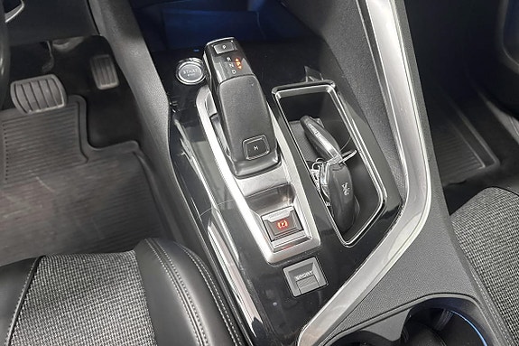 Peugeot 3008 13 of 21