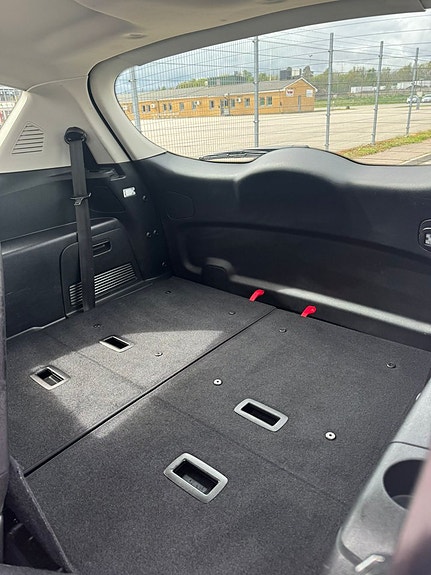 Ford S-MAX 8 of 14