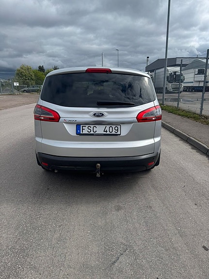Ford S-MAX 4 of 14